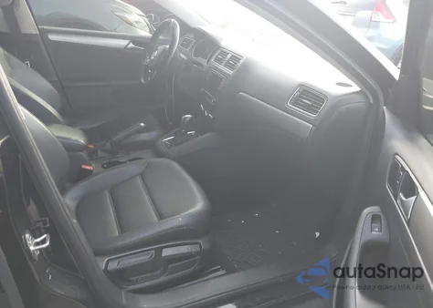 2018 Volkswagen Jetta 1.4T Se/1.4T Wolfsburg Edition z USA, uszkodzony, nr VIN 3VWDB7AJ5JM234903